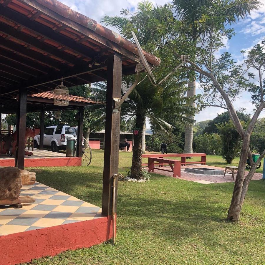 Villa Sítio frente à Barragem Salesópolis Esterno foto