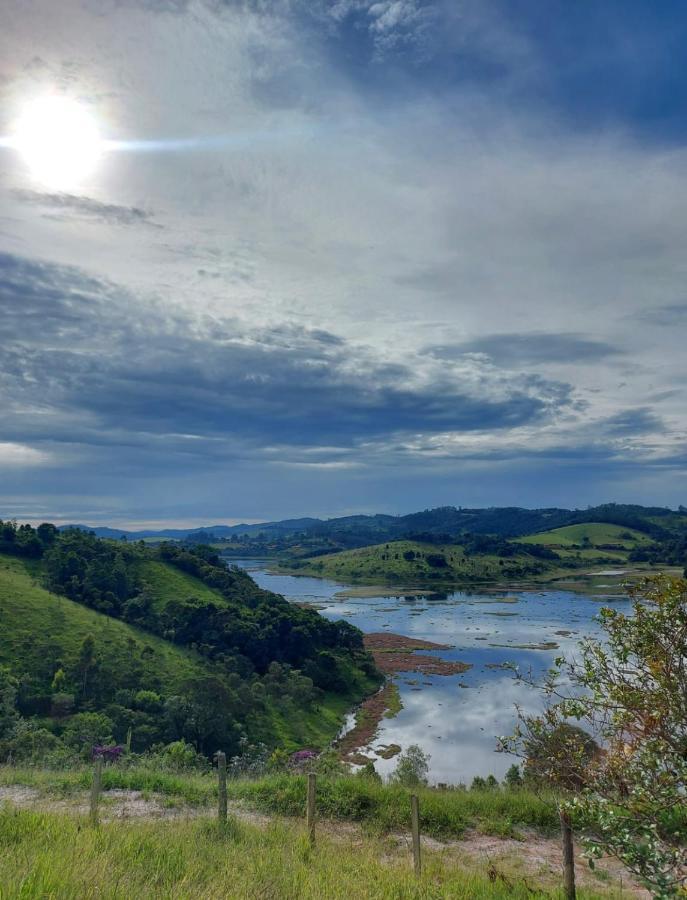 Villa Sítio frente à Barragem Salesópolis Esterno foto