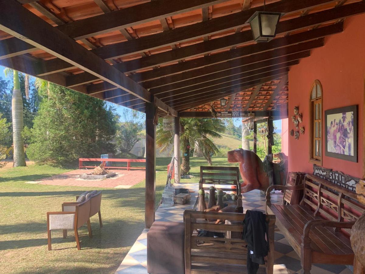Villa Sítio frente à Barragem Salesópolis Esterno foto